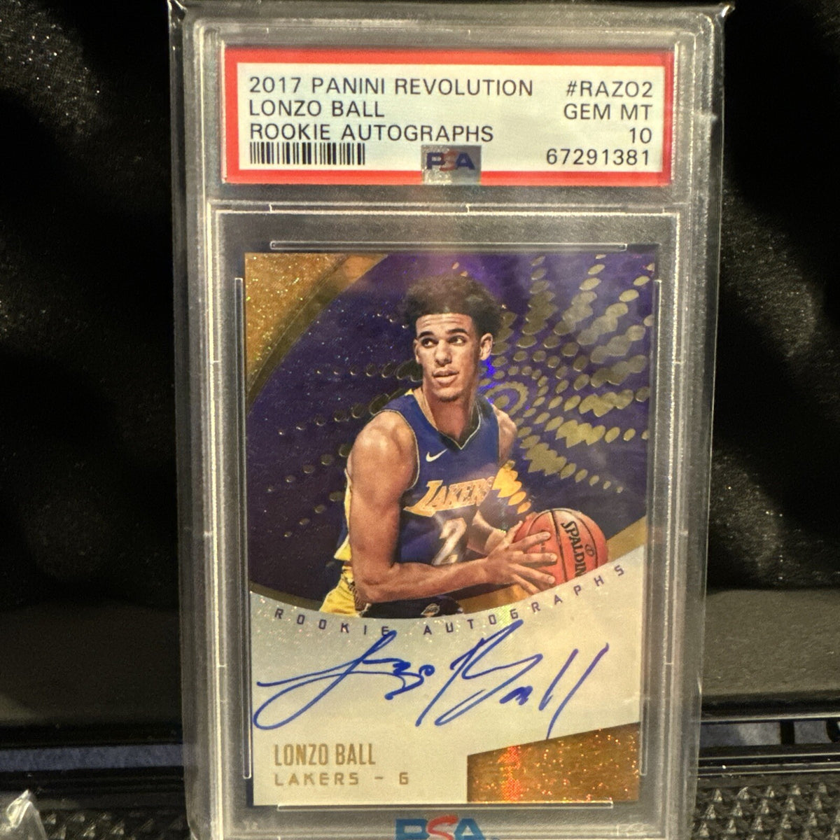 2017 Panini Revolution Rookie Autographs Lonzo Ball #RAZO2 PSA 10